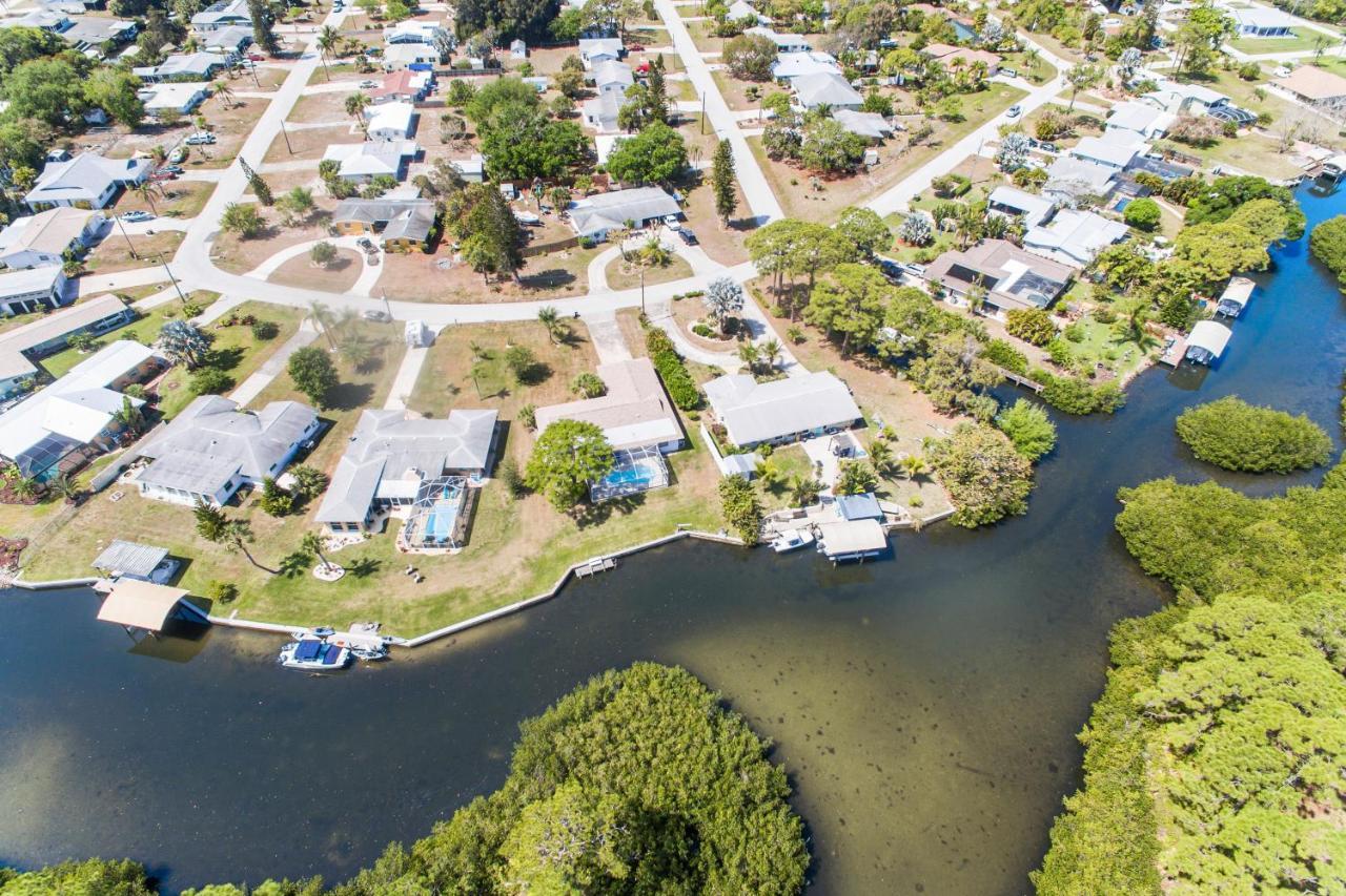 Mangrove View on Oyster Creek Villa Englewood Buitenkant foto